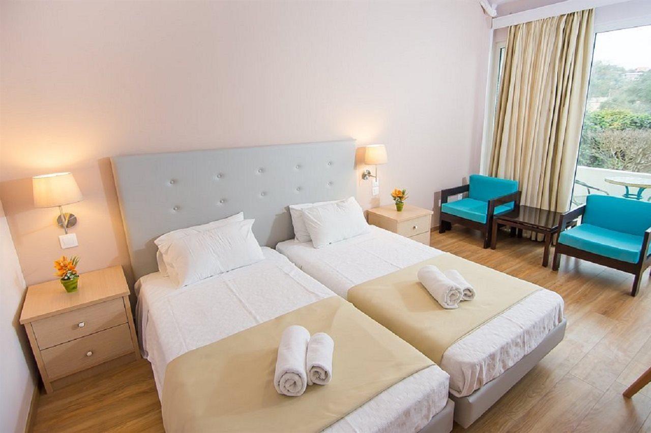 Alexandros Hotel ペラマ エクステリア 写真