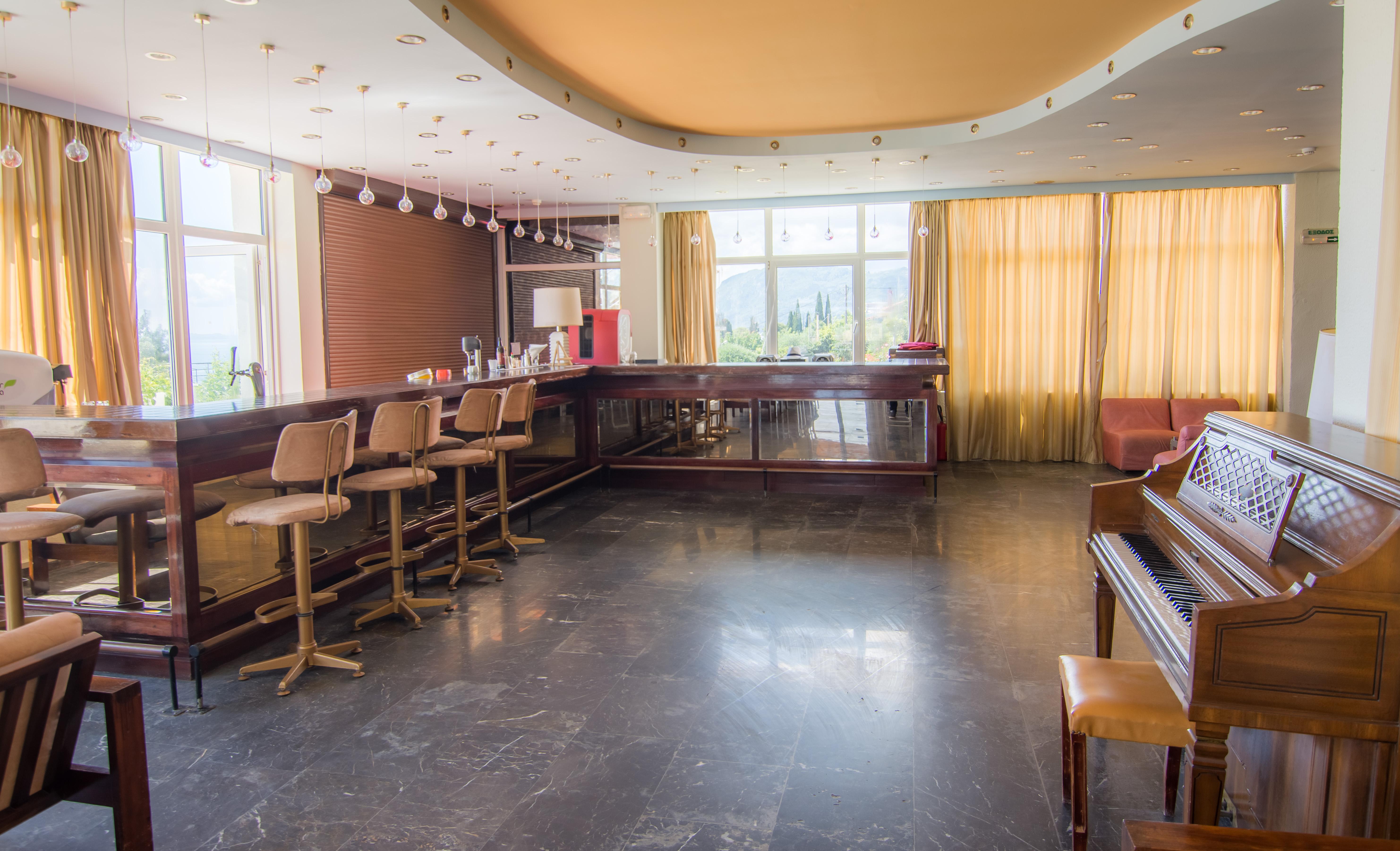 Alexandros Hotel ペラマ エクステリア 写真