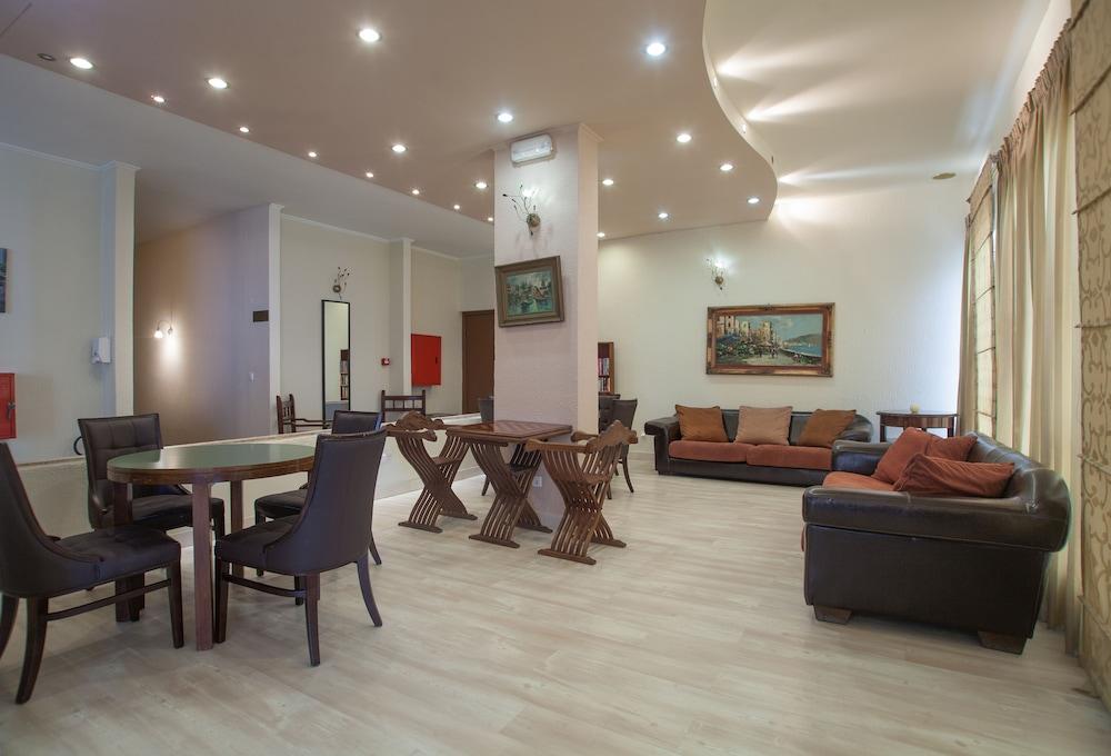 Alexandros Hotel ペラマ エクステリア 写真