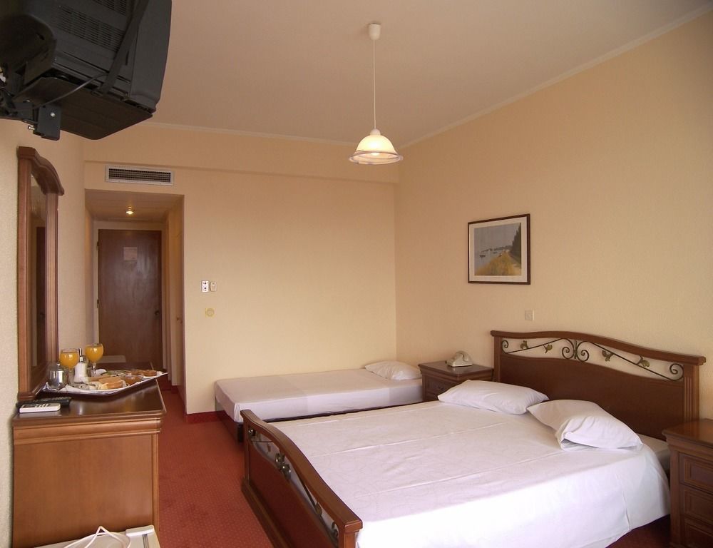 Alexandros Hotel ペラマ エクステリア 写真